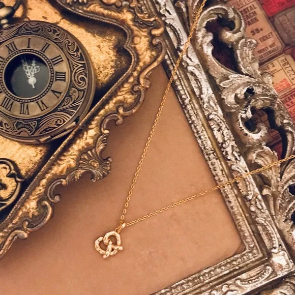 KATE SPADE • Dashing Beauty Pretzel Necklace - Picture 4 of 4